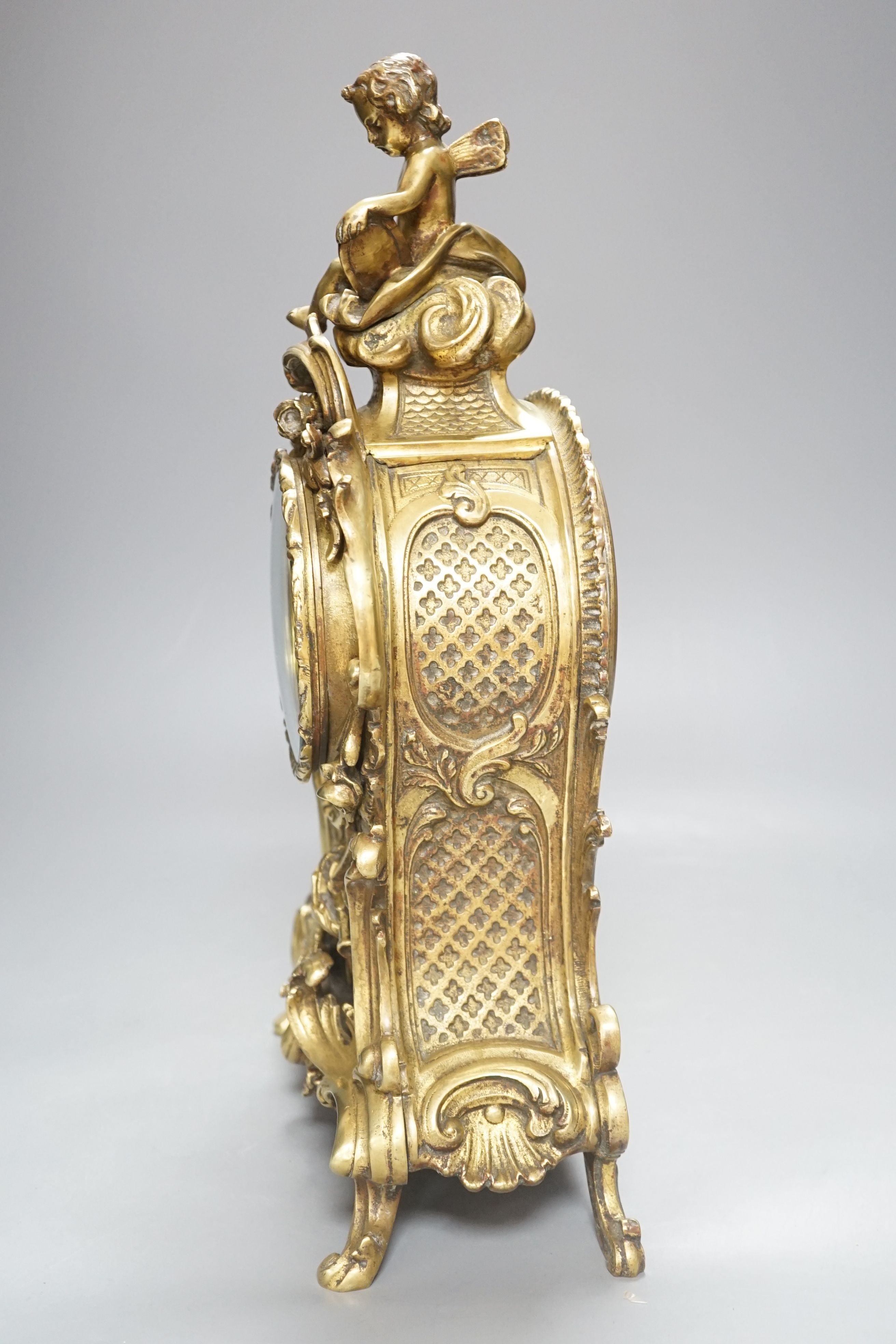 A 19th century French ormolu mantel clock, 41cm
